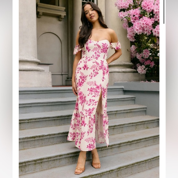 Park & Fifth Dresses & Skirts - Park & Fifth Cream and Pink Maxi Off-Shoulder Dress